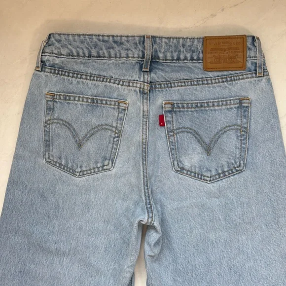 Levi’s Low Loose Size 26 Light Wash Wide Leg Jeans Baggy Relaxed Y2K Style - Picture 4 of 10